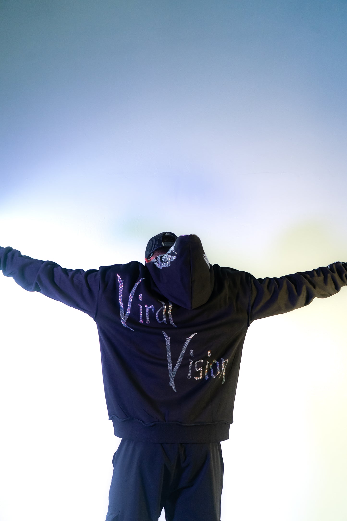 Viral Visions Black